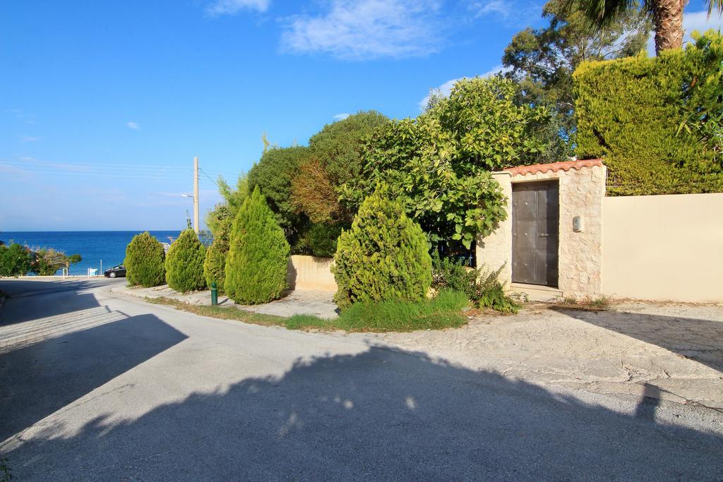 Luxury Villa Sea Melody Palaiá Fókaia Extérieur photo